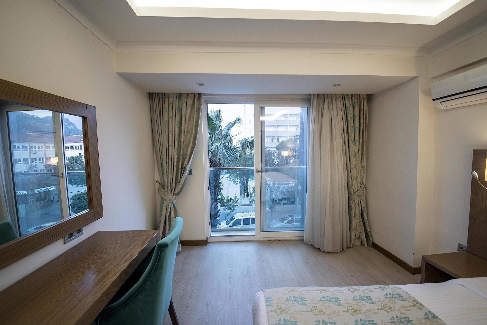 Yeniceri City Hotel Fethiye Exterior foto